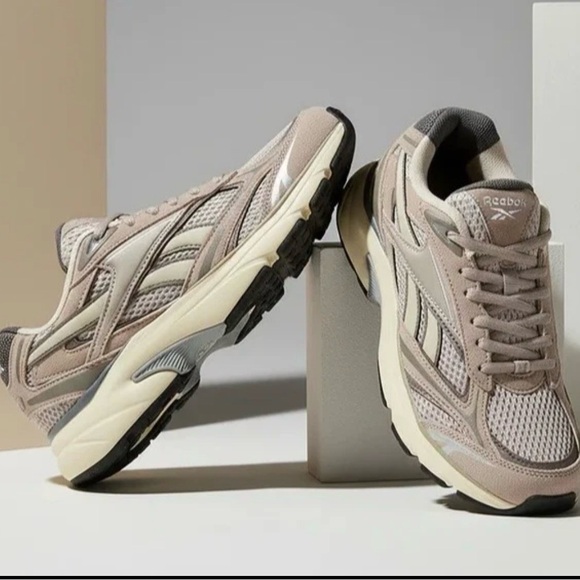 Beige Mesh Male Running Sneakers - Brand Reebok - Picture 6 of 8